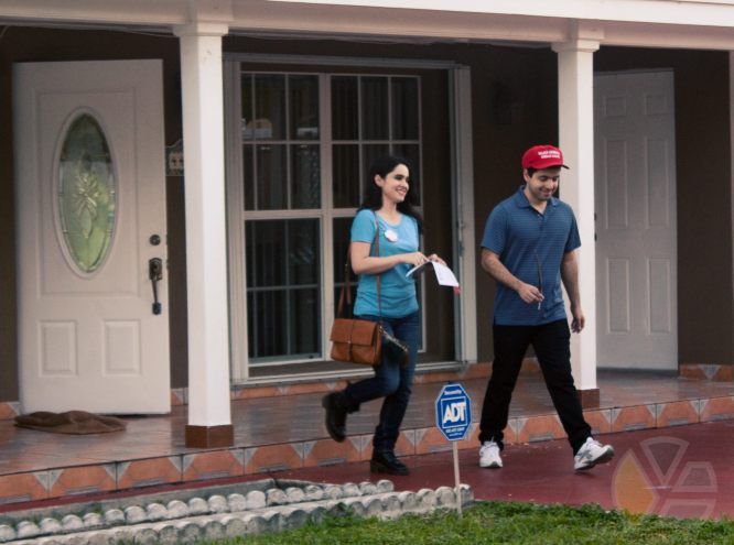 yadira_escobar_canvassing_donald_trump_hillary_clinton_2016_elecciones_elections_grassroots_democrata